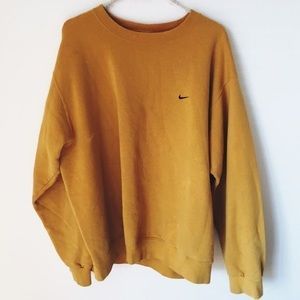 nike sweatshirt !!